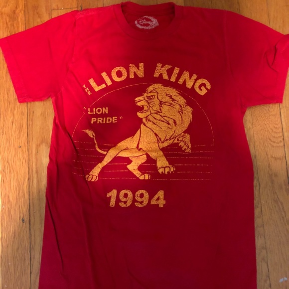 red lion shirt